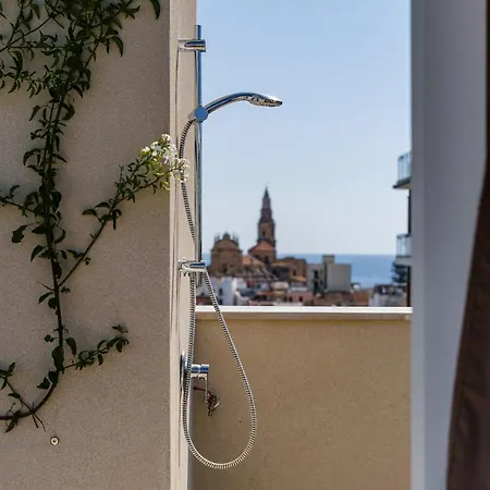 Helloapulia Cacaveccia With A/c Monopoli
